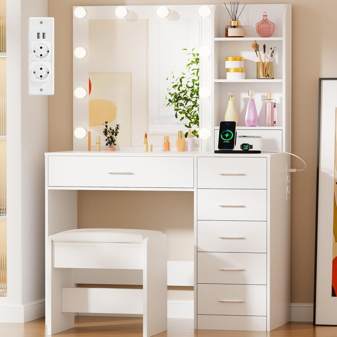 Pour un interieur harmonieux, buffet avec portes, avec etageres en finition vert