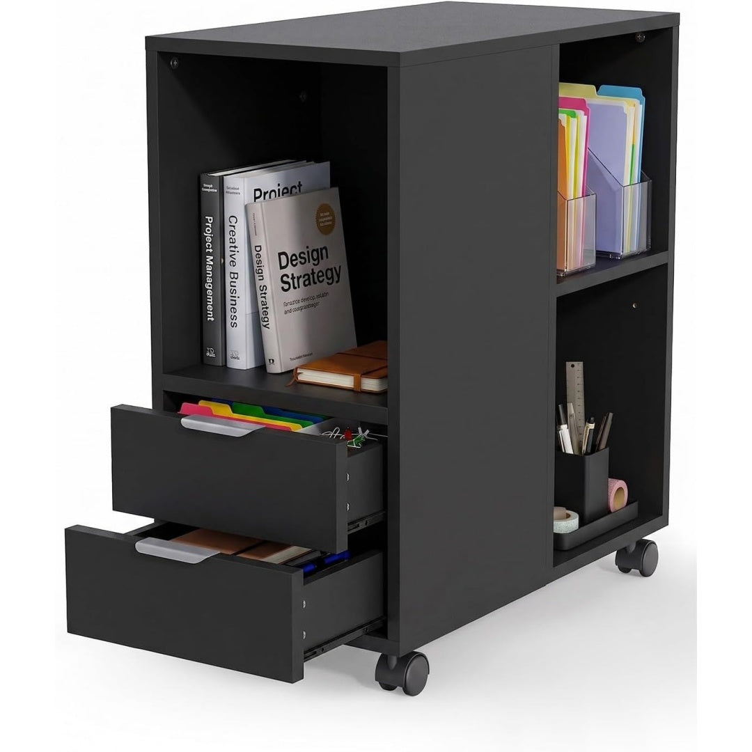 Une silhouette equilibree pour ce buffet avec tiroirs, avec portes, teinte gris et bois naturel