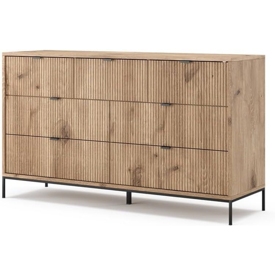 Pour un interieur harmonieux, buffet avec tiroirs, aux lignes contemporaines en finition chene