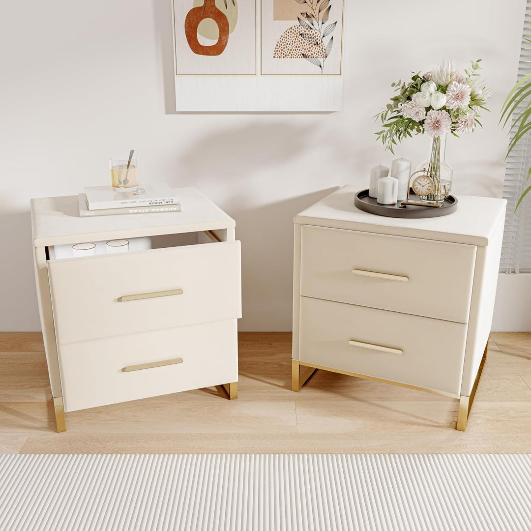 Une silhouette equilibree pour ce buffet avec portes, aux lignes contemporaines, teinte noir et vert