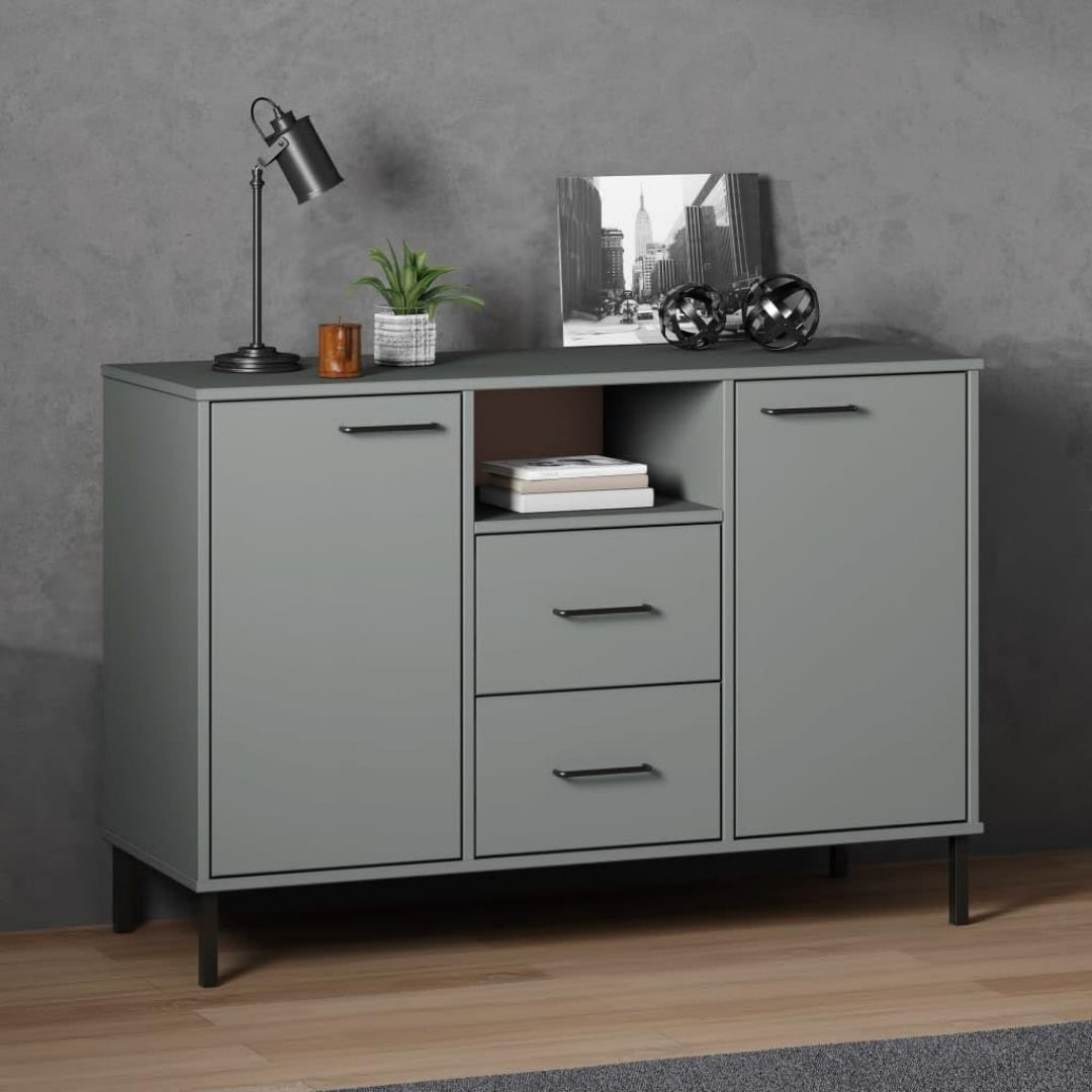 Un espace mieux organise grace a ce buffet avec tiroirs, avec portes, finition bois naturel